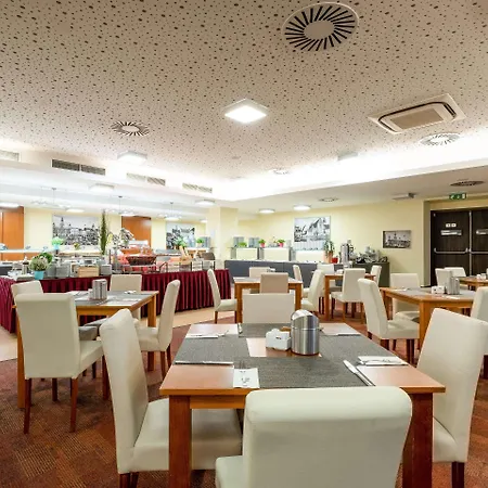 Clarion Congress Hotel 4*