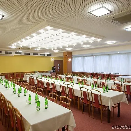 Clarion Congress Hotel
