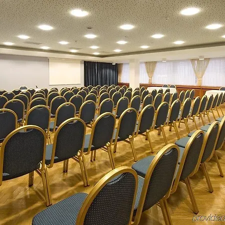 Hotel Clarion Congress 4*