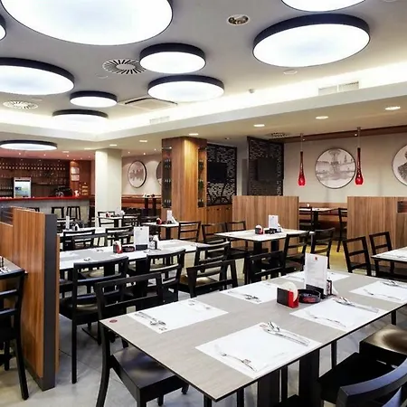 Clarion Congress Ξενοδοχείο Τσέσκε Μπουντεγιόβιτσε